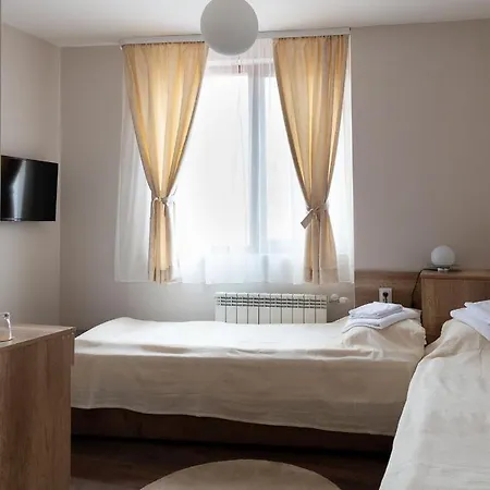 червената къща 3* Perushtitsa