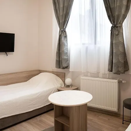 червената къща