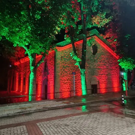 Affittacamere червената къща Perushtitsa