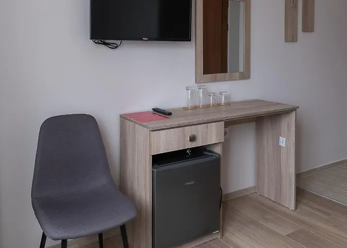 بيت ضيافة червената къща Perushtitsa