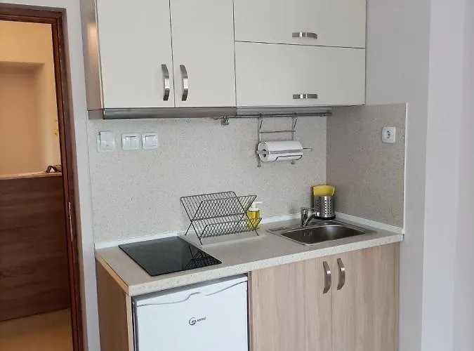 بيت ضيافة червената къща 3*