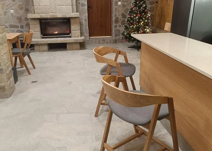 بيت ضيافة червената къща Perushtitsa